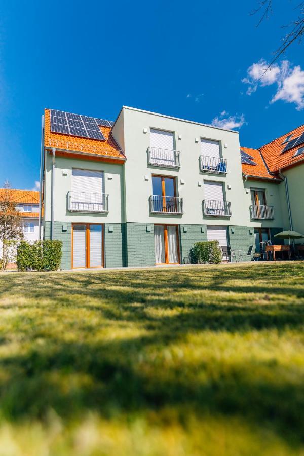 New Living City Appartement Bielefeld Exteriör bild